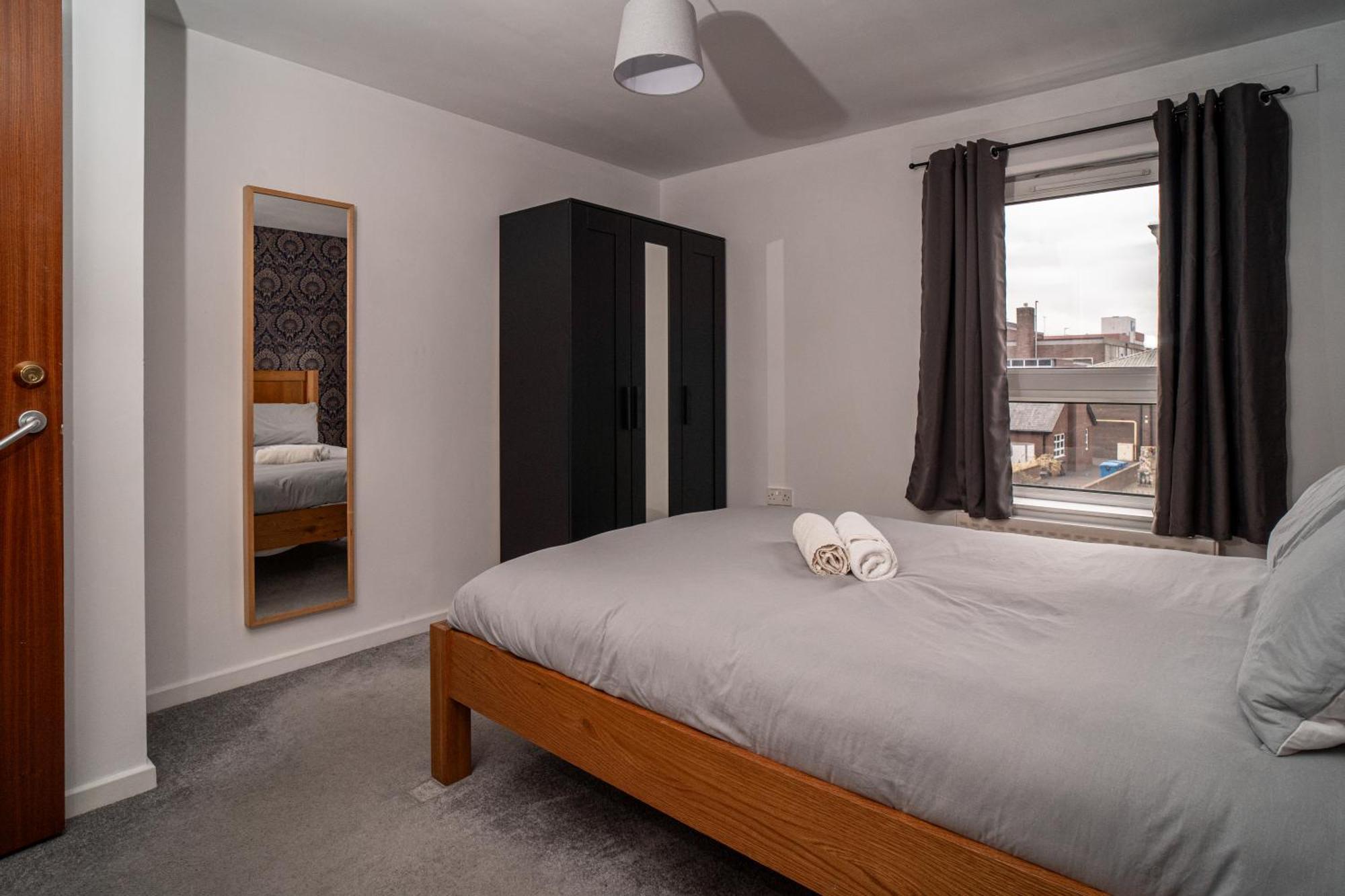 Central Apartment In Belfast City Centre - Sleeps 5 People Kültér fotó